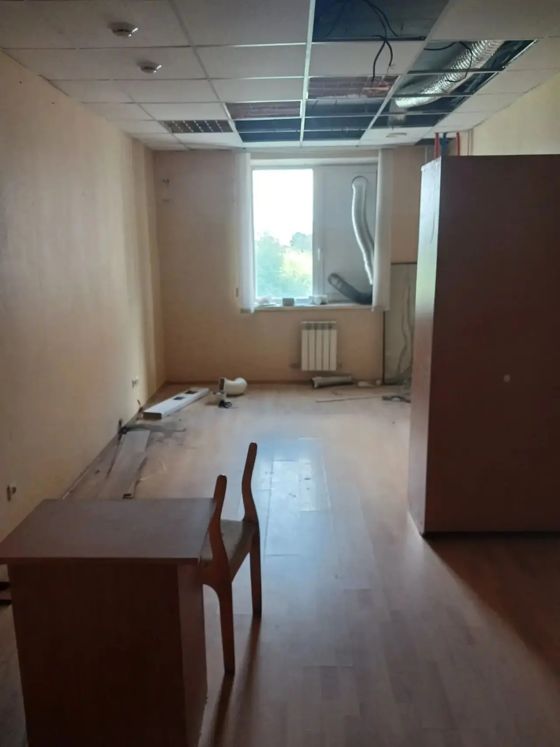 Нежилое помещение №103 по поэтажному плану 5 этажа, общей площадью 20,40 кв.м. по адресу: Свердловская область, г. Березовский, ул. Строителей, д.4, кадастровый номер 66:35:0207019:434.