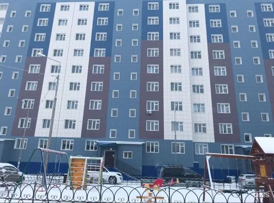 Квартира, общая площадь 30,4 кв.м., кадастровый №14:36:104003:4671, адрес: г. Якутск, ул. Семена Данилова, д. 3/3, кв. 145. Собственник Кривошапкина Л.Г.(общая долевая собственность).