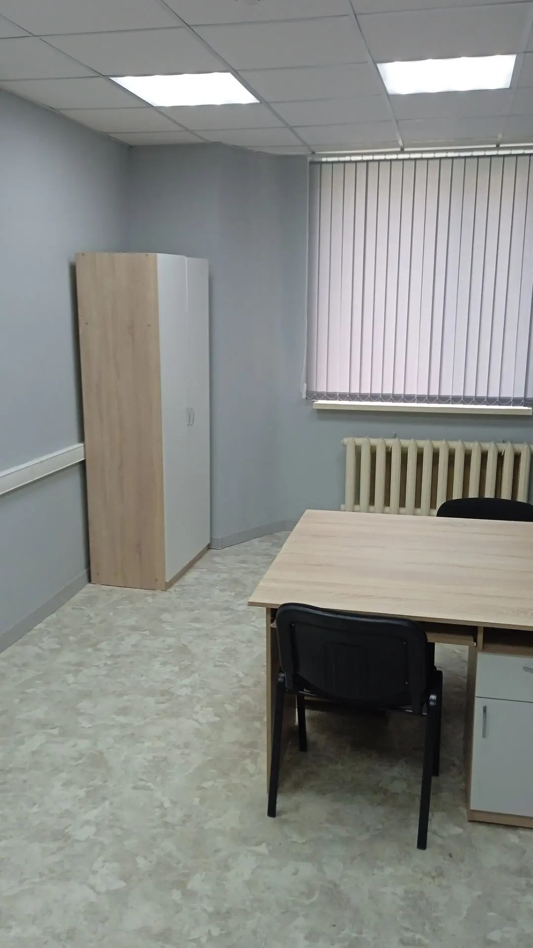 Нежилое помещение №54 (№3 по техническому паспорту) площадью 17,9 кв.м., расположенное на третьем этаже Государственного казенного учреждения "Центр занятости населения по г. Кургану" по адресу: г. Курган, ул. М.Горького, д.186.