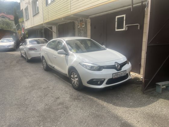 Д-к Поздняков А.А. А/м RENAULT FLUENCE, г/в 2014, Н984ОМ123, VIN X7LLZBR0B50553190.Обременение: арест, н/ц 659 920,00 руб., з-к 131 984,00 руб., ш/а 6 599,00 руб.