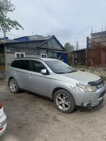 Автотранспортное средство Mitsubishi Outlander, 2013 года выпуска, идентификационный номер (VIN) Z8TXTGF3WDM017005.