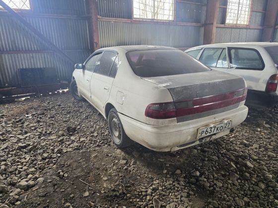 Автомобиль марки Toyota Corona, г/н P637KO27 ,1992 г.в., № кузова ST1900005424, цвет белый