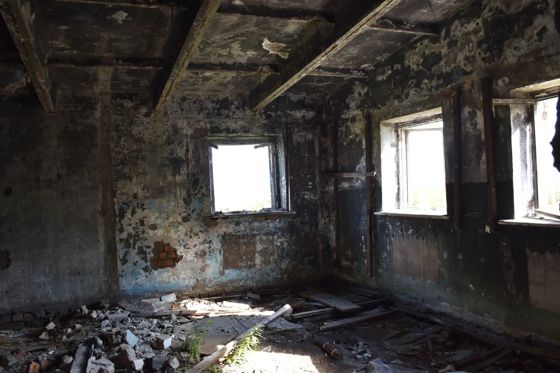 нежилое здание, общей площадью 134,6 кв.м., с кадастровым номером 02:32:030701:340 и земельный участок общей площадью 2767 кв.м. с кадастровым номером 02:32:030701:338, расположенные по адресу: Республика Башкортостан, Кигинский район, село Верхние Киги, в 1200 метрах южнее.