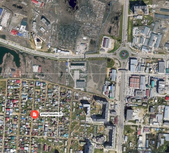 Дом, состоящий из 4 комнат, этажность 2, площадь 100,90 кв.м., кад.№14:36:104002:426, земельный участок, площадь 607 кв.м., кад.№14:36:104002:240, адрес:  РС(Я), г.Якутск, ул.Герцена, д. 32. Собственник Новоникольский С.А., Новоникольская Е.С.