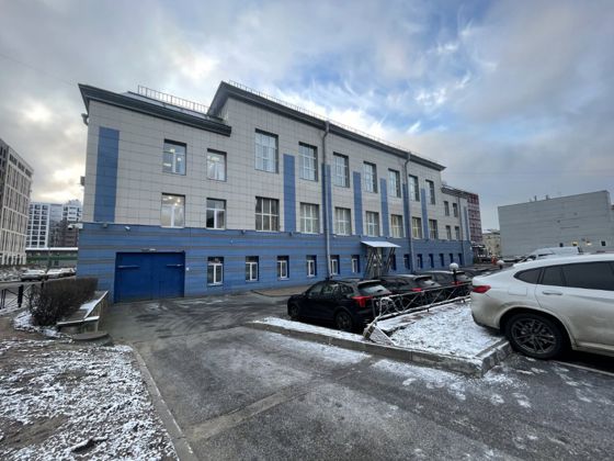 Право заключения договора аренды в отношении объекта недвижимости: Санкт-Петербург, Манчестерская улица, дом 1, литера А, кадастровый номер 78:36:0005354:1102, пом. 1-Н (часть ч.п. 54, ч.п. 55, 57-67, 73-78 – 1-й этаж), площадью 224,4 кв.м, для использования под организацию общественного питания для сотрудников Предприятия, сроком на 5 (пять) лет