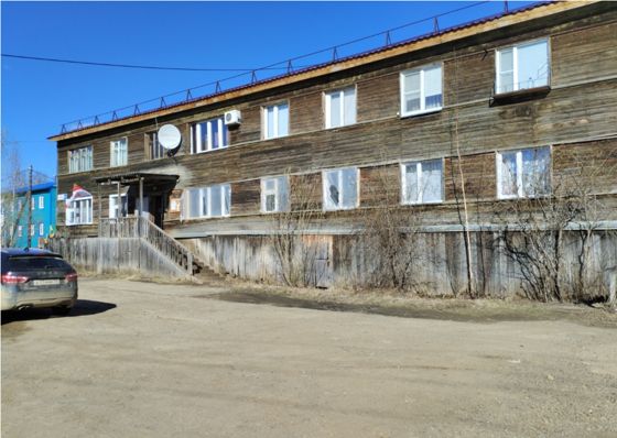 Квартира, площадь 55,3 кв.м., кад.№14:37:000304:1664, адрес: РС(Я), Мирнинский район, г. Мирный, ул. 40 лет Октября, д. 42, корп. А, кв. 9. Собственник Чернышенко Е.А. (общая долевая собственность).