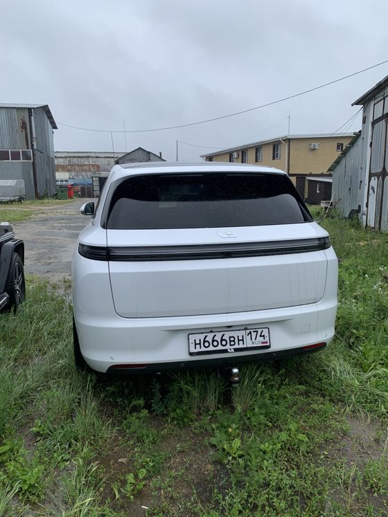 Автомобиль LIXIANG, 2023 года выпуска, VIN HLX33B124P0731616 (один ключ от автомобиля, информация по документам отсутствует)