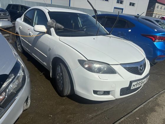 Автомобиль марки "MAZDA 3", г/н М995МР186, 2008 Г/В, белого цвета, VIN-JMZBK12F501776246 ТС обременено ЗАЛОГОМ, который остается на имуществе, согласно ГК РФ (покупатель оплачивает залог самостоятельно). ТС имеет ограничения ФССП на регистрационные действия (ключи и документы отсутствуют, техническое состояние не проверялось, пробег не известен). Имущество продается в том виде, в каком оно есть, в случае продажи возврату/обмену не подлежит.