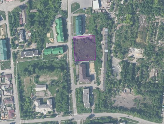 Земельный участок, расположенный по адресу:Свердловская область, г. Серов, ул. Паровозников, 2
