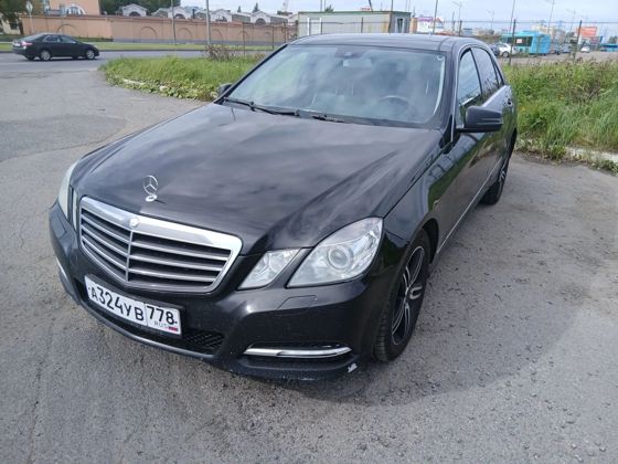 MERСEDES-BENZ E 300