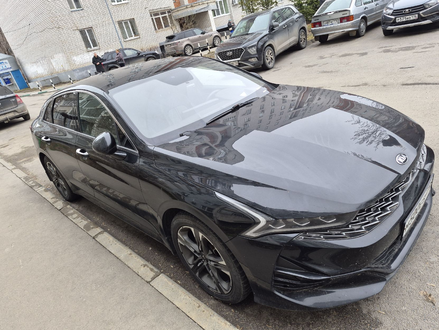 KIA K5, 2020 г.в., г/н К482НТ716, VIN: XWEG6417BM0001612.