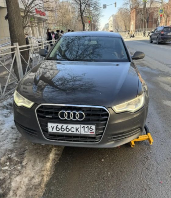 AUDI A6, 2013 г.в., г/н У666СК116, VIN: WAUZZZ4G1EN088377.