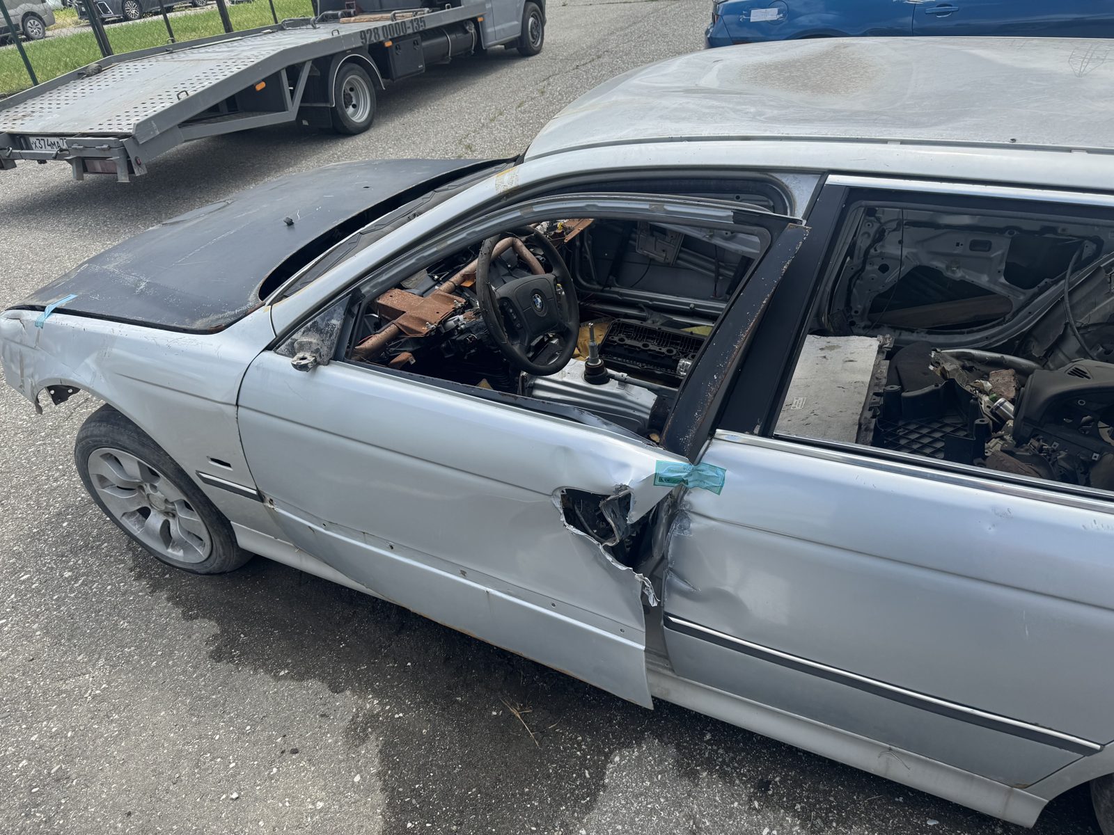 Легковой автомобиль модель «BMW» модель 523, регистрационный знак отсутствует, (VIN) – WBADR31070GT42430, 1998 г.в., Транспортное средство находится в неудовлетворительном, в разукомплектованном, нерабочем техническом состоянии. Документы и ключ зажигания отсутствуют