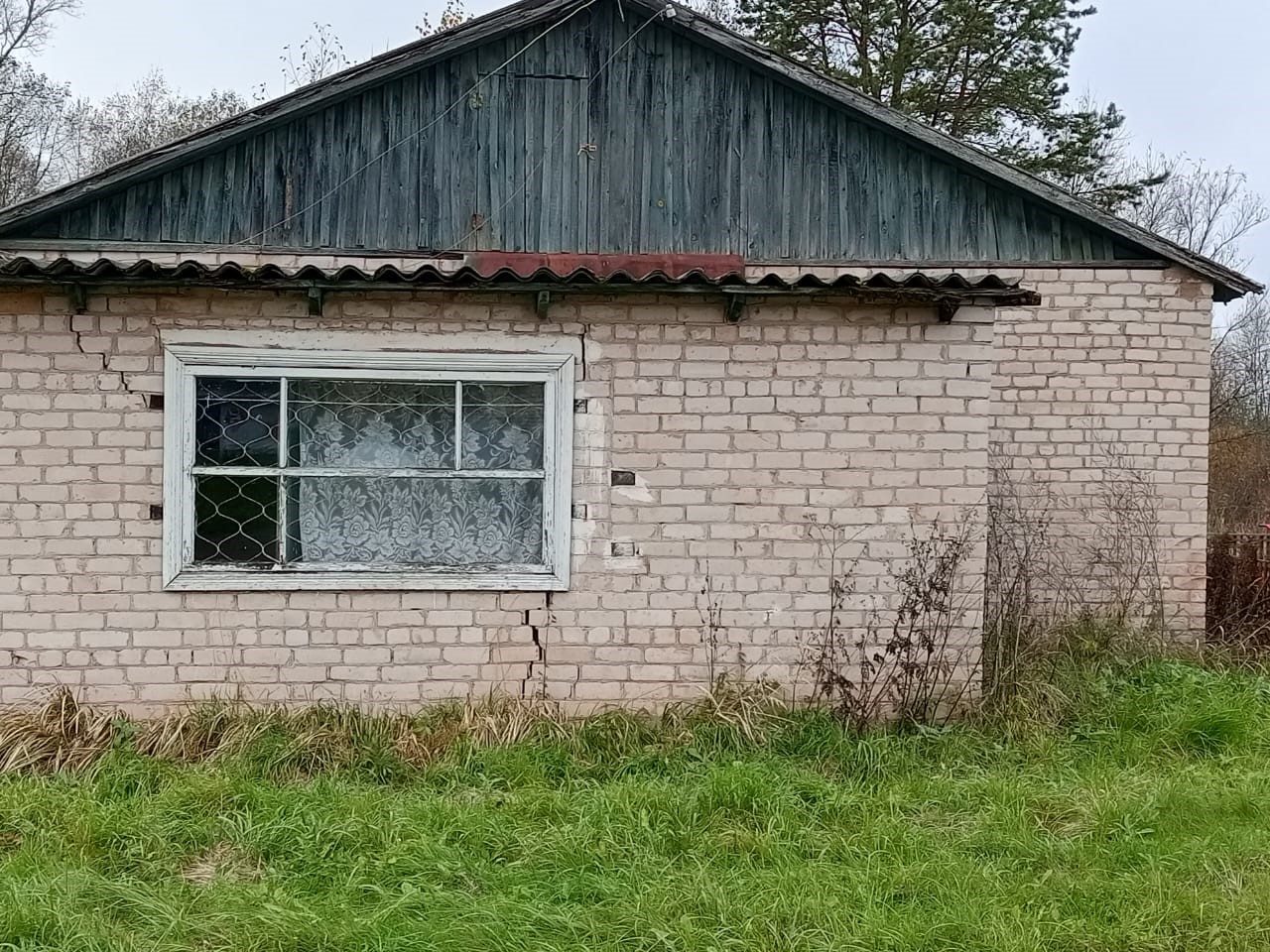 Нежилое помещение, площадь 57,8 кв. м, расположенное по адресу:  Новгородская область, м.о. Старорусский, д. Пробуждение, д. 56
