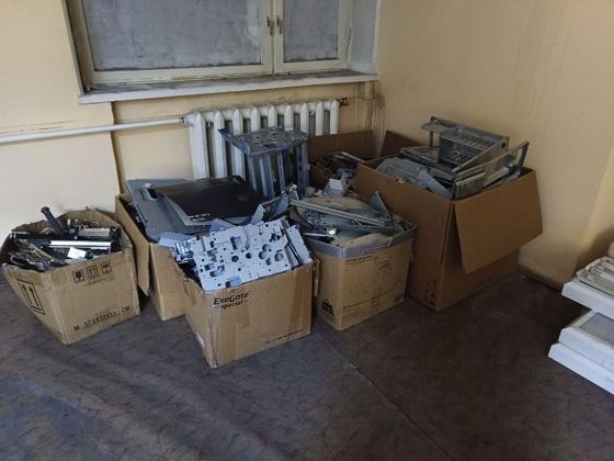 Высвобождаемое движимое военное имущество (лом и отходы черных и цветных металлов)
