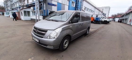 Продажа транспортного средства Автобусы HYUNDAI GRAND STAREX, идентификационный номер (VIN) – KMJWA37KBCU501219