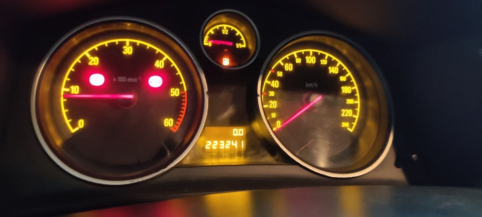 Автомобиль «OPEL» модель «ASTRA», года выпуска 2006, государственный регистрационный номер «У304АВ180» VIN:W0L0AHL3572003815 (запрещено отчуждение на территории РФ до 15.06.2028)