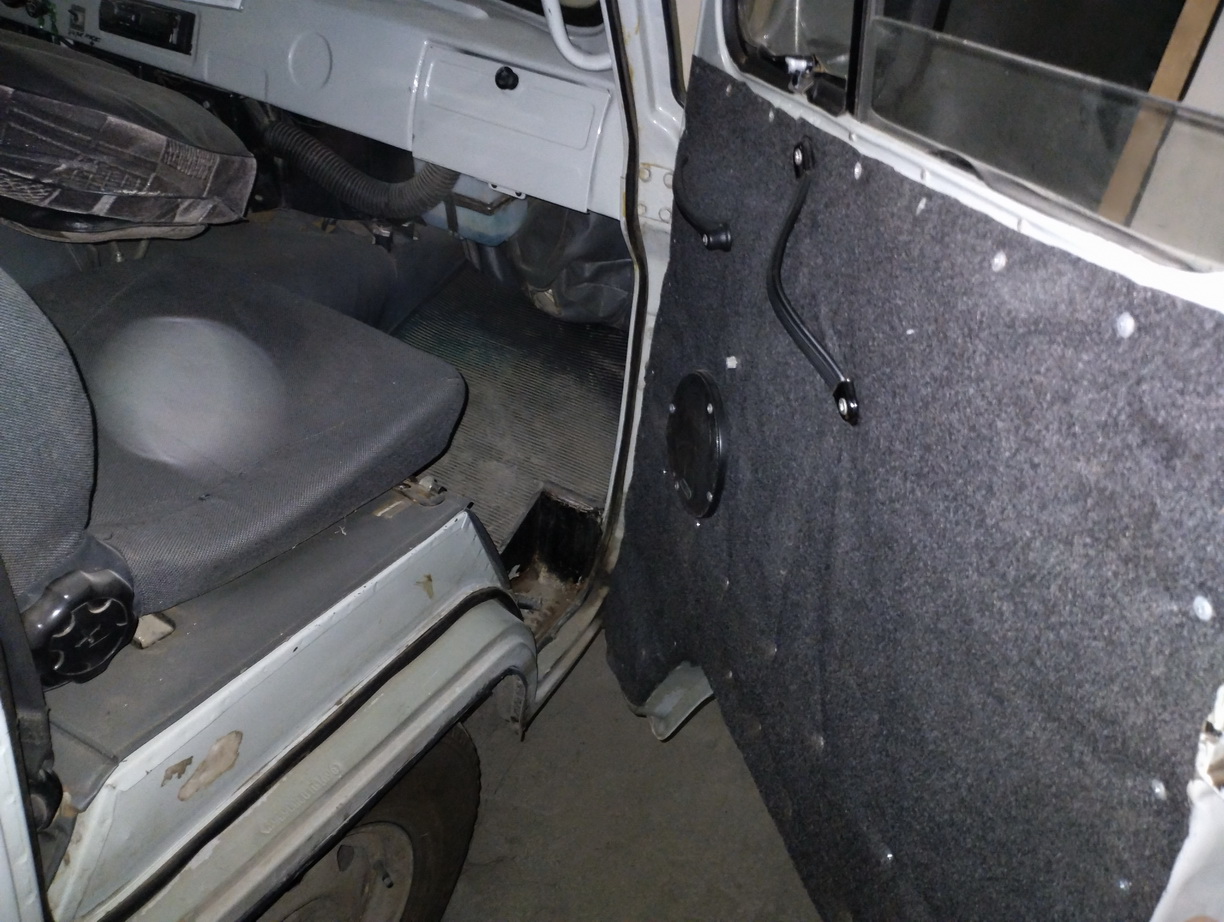 Автомобиль УАЗ 390995