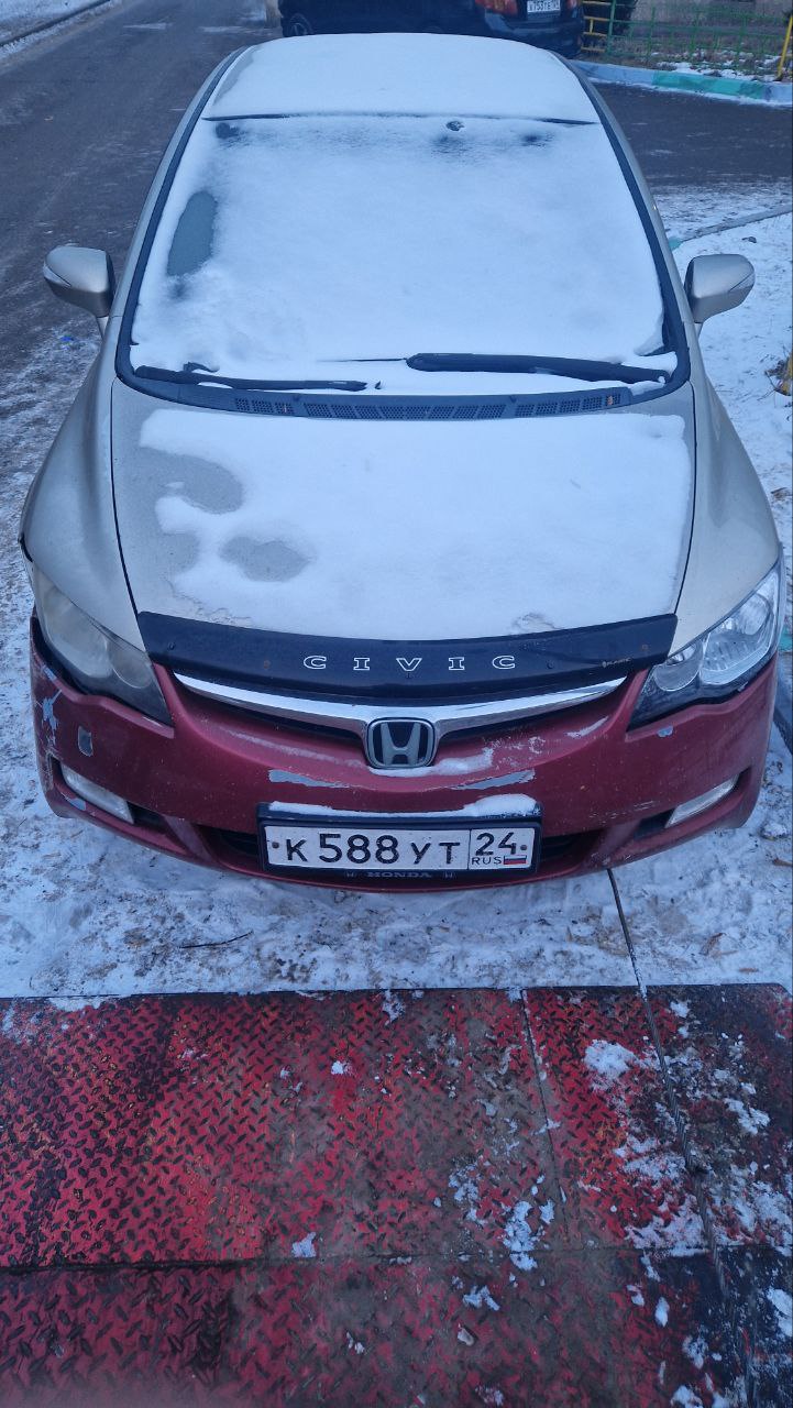 Автомобиль Honda Civic, г/н К588УТ24, 2007 г.в., VIN JHMFD16707S222970, двигатель № 2046965, цвет золотистый, Пороги со следами коррозии фара и бампер разбиты, задняя дверь замята, сколы ЛКП комплектность и состояние  не проверялась данное имущество обращено в доход государства, находится в г.Красноярск (Документы и ключи отсутствуют)-90% Повторная публикация в связи с отказом покупателя