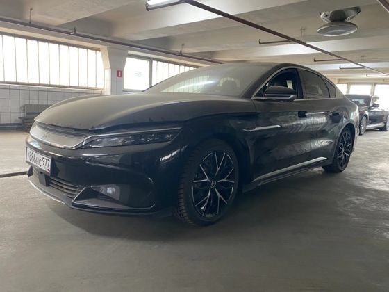 Продажа транспортного средства Легковой автомобиль BYD HAN EV (VIN LC0CF6CD3N1242222)