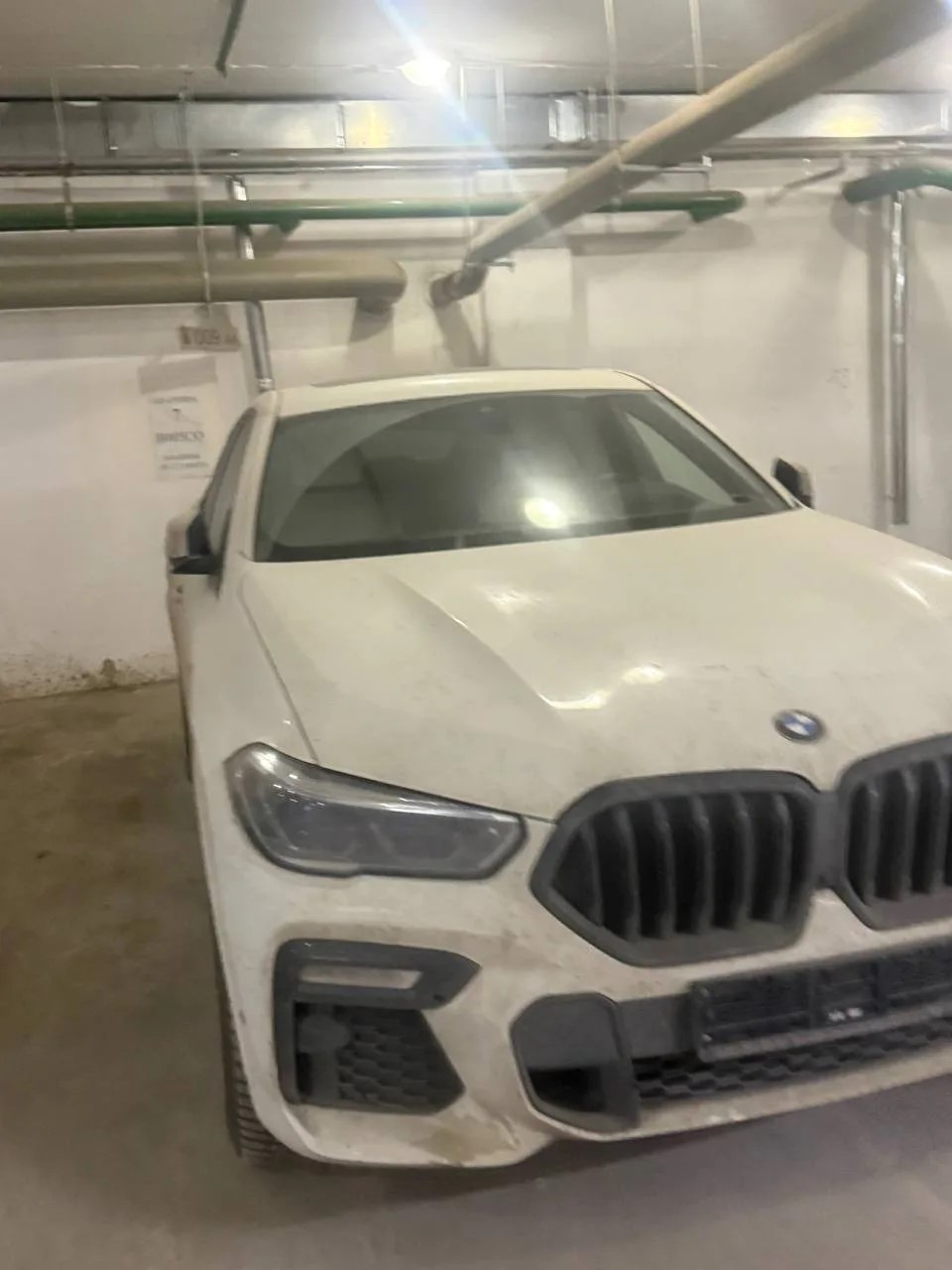 Автомобиль марки "BMW X6 XDRIVE30D", VIN: WBAGT210409C49848, цвет белый, 2020 г.в.