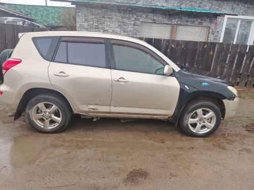 Toyota RAV4, 2006