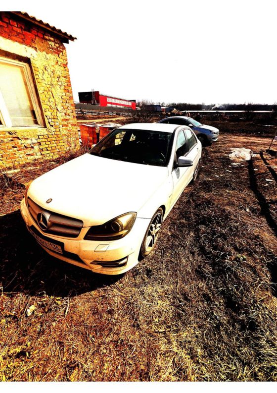 Mercedes-Benz С200, 2012