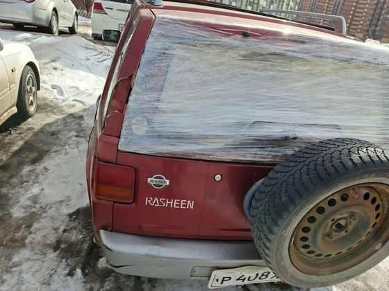 Nissan Rasheen, 2000