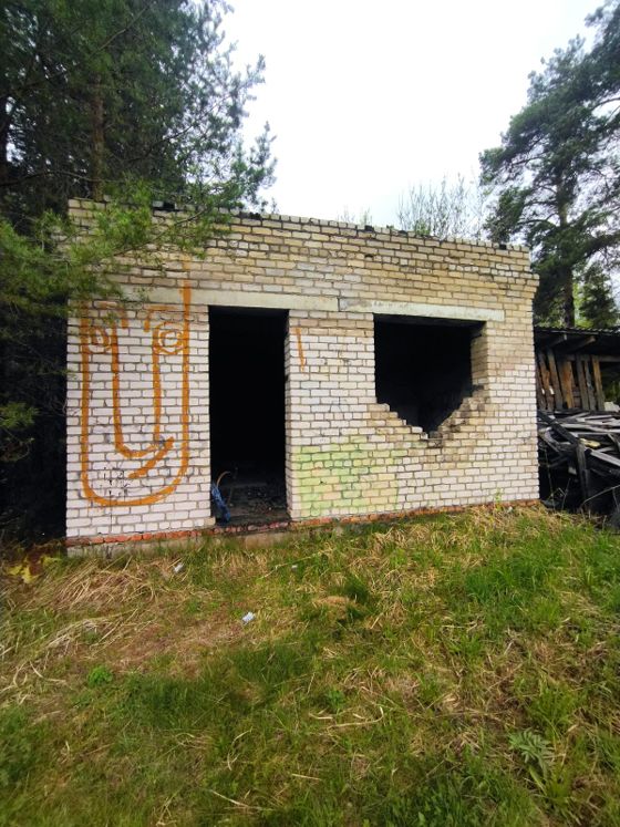 Нежилое здание 185,8 м² с участком, Нея