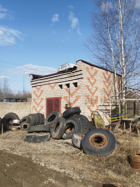 Склад 23,9 м² с участком, Нея