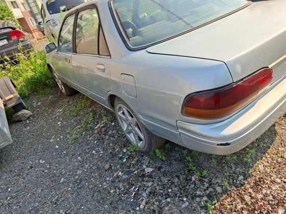 Toyota Carina, 1992