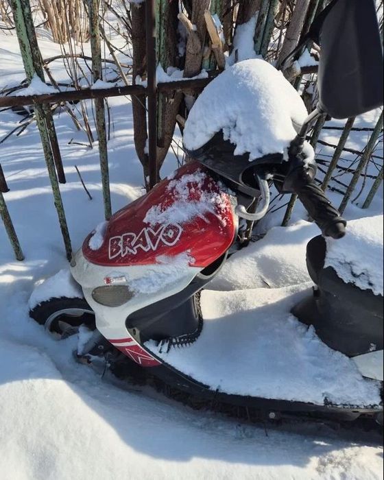 Скутер Bravo