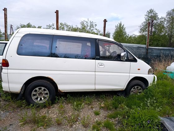 Mitsubishi Delika Space Gear, 1996