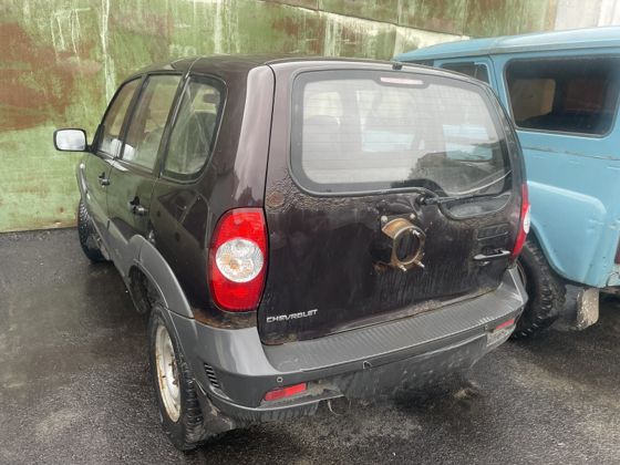 Chevrolet Niva, 2011