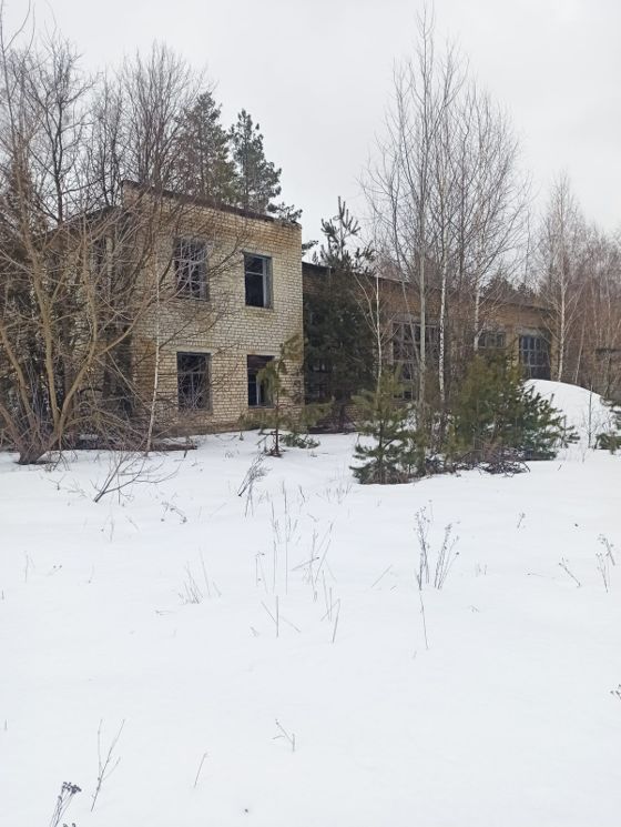 Производственное здание 430,8 м² с участком, п. Климовское, Брянская обл.