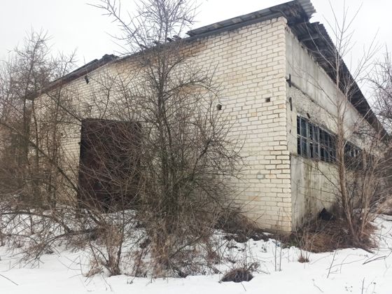 Производственное здание с участком, п. Климовское, Брянская обл.