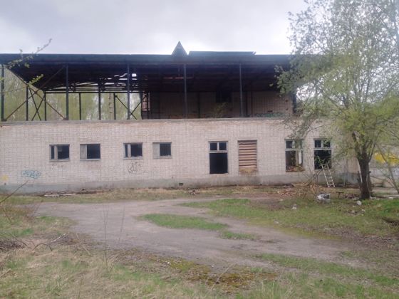 Нежилое здание 2 909,3 м², п. Новогуровский, Тульская обл.