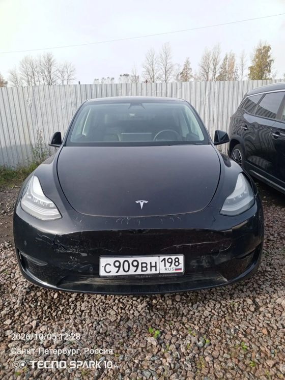 Tesla Model Y, 2021