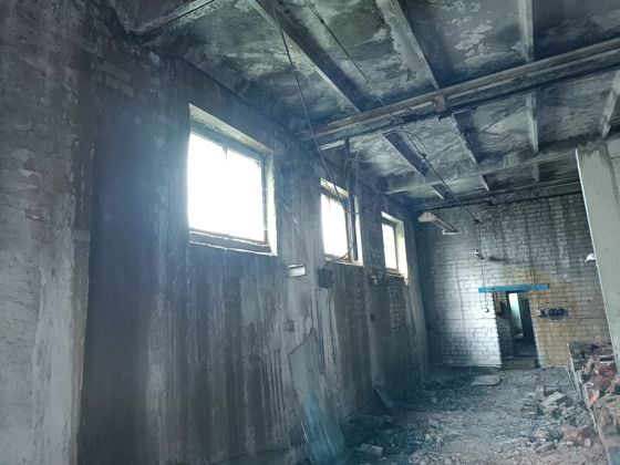 Нежилое здание с участком, Шарья