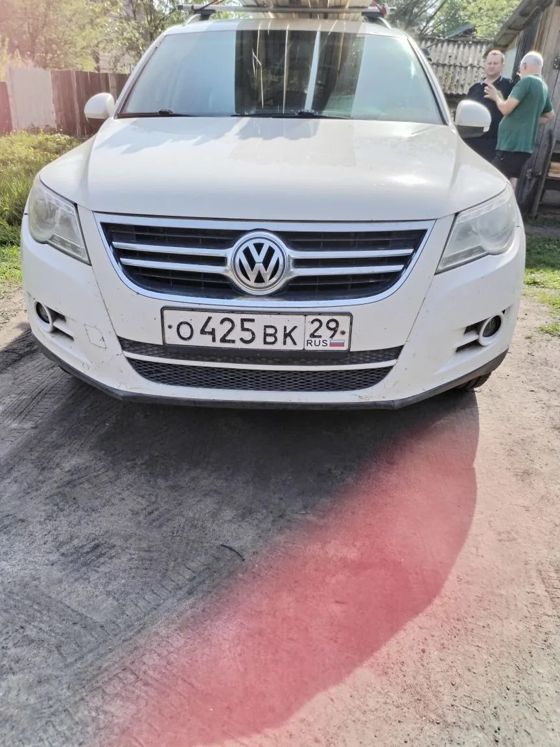 Volkswagen Tiguan, 2010