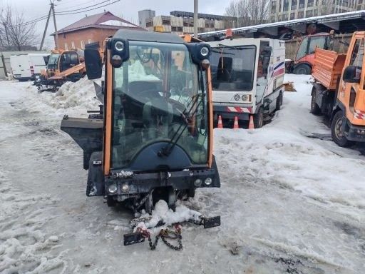 Коммунальная машина HOLDER M480