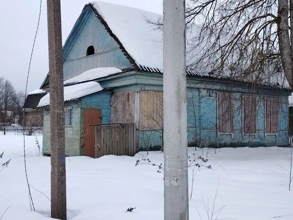 нежилое здание, кадастровый номер: 40:14:120805:29,  площадь: 36,3 м.кв., и земельный участок, кадастровый номер: 40:14:120805:47,  площадь: 595 м.кв., категория земель: земли населенных пунктов, вид разрешенного использования: приусадебный участок личного подсобного хозяйства