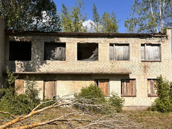 Земельный участок 10 сот. со строениями, Брянская обл.