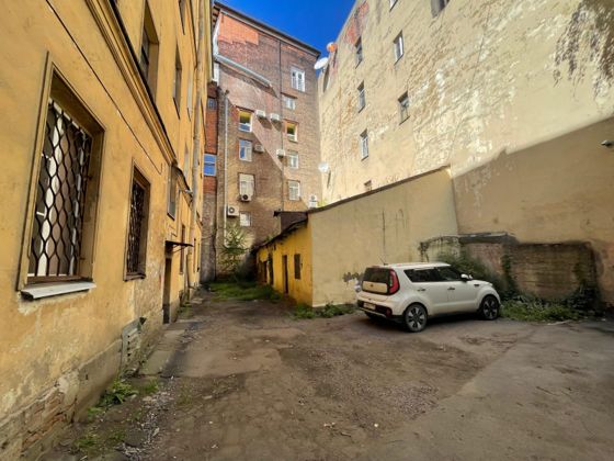 Нежилое здание 63,7 м² с участком, Санкт-Петербург
