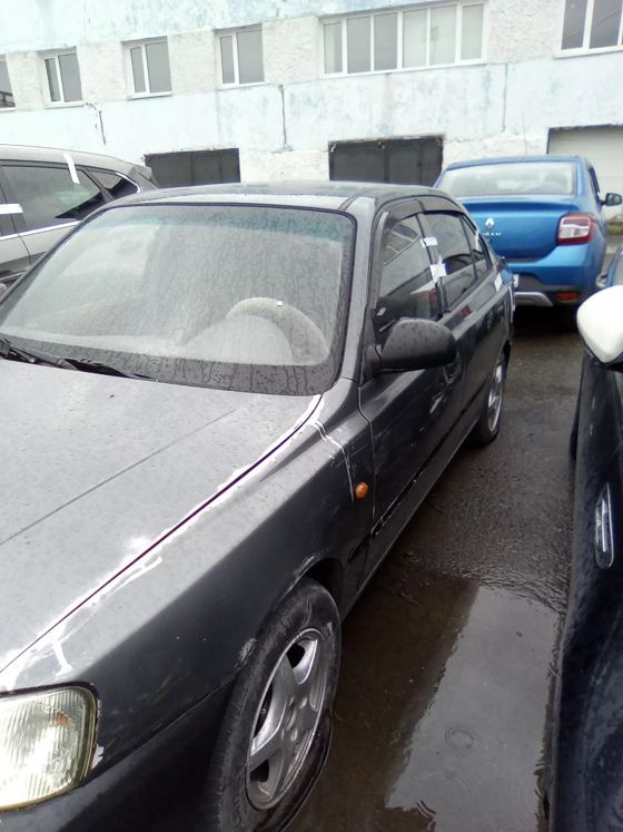 Hyundai Accent, 2004