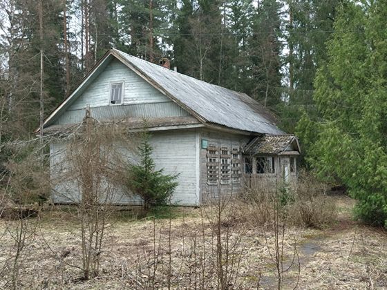 Нежилое здание 136,6 м² с участком, д. Озерки, Новгородская обл.