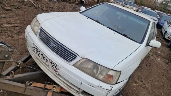 Nissan Bluebird, 2000