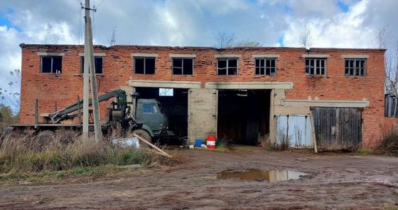 Нежилое здание 1 027,6 м² с участком, с. Крымская Слудка, Удмуртия