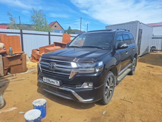 Toyota Land Cruiser 200, 2010