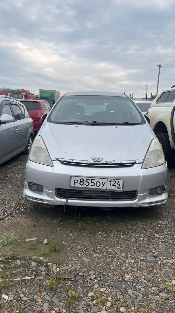 Toyota Wish, 2003